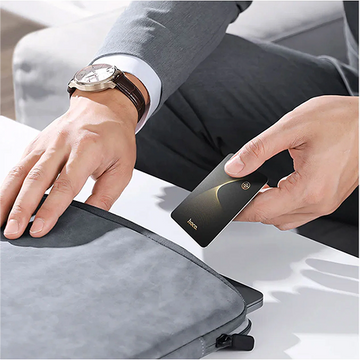 RFID Wallets vs. Smart Wallets: Which One Should You Buy?